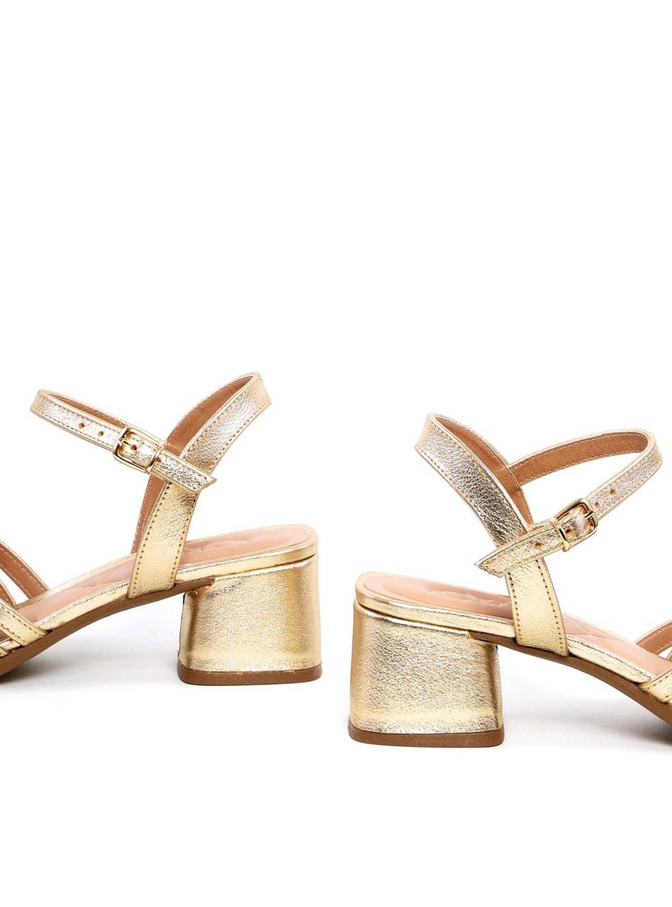 Sandália de Salto Bloco com Tiras Cruzadas - Ouro SDI-12159 - AU