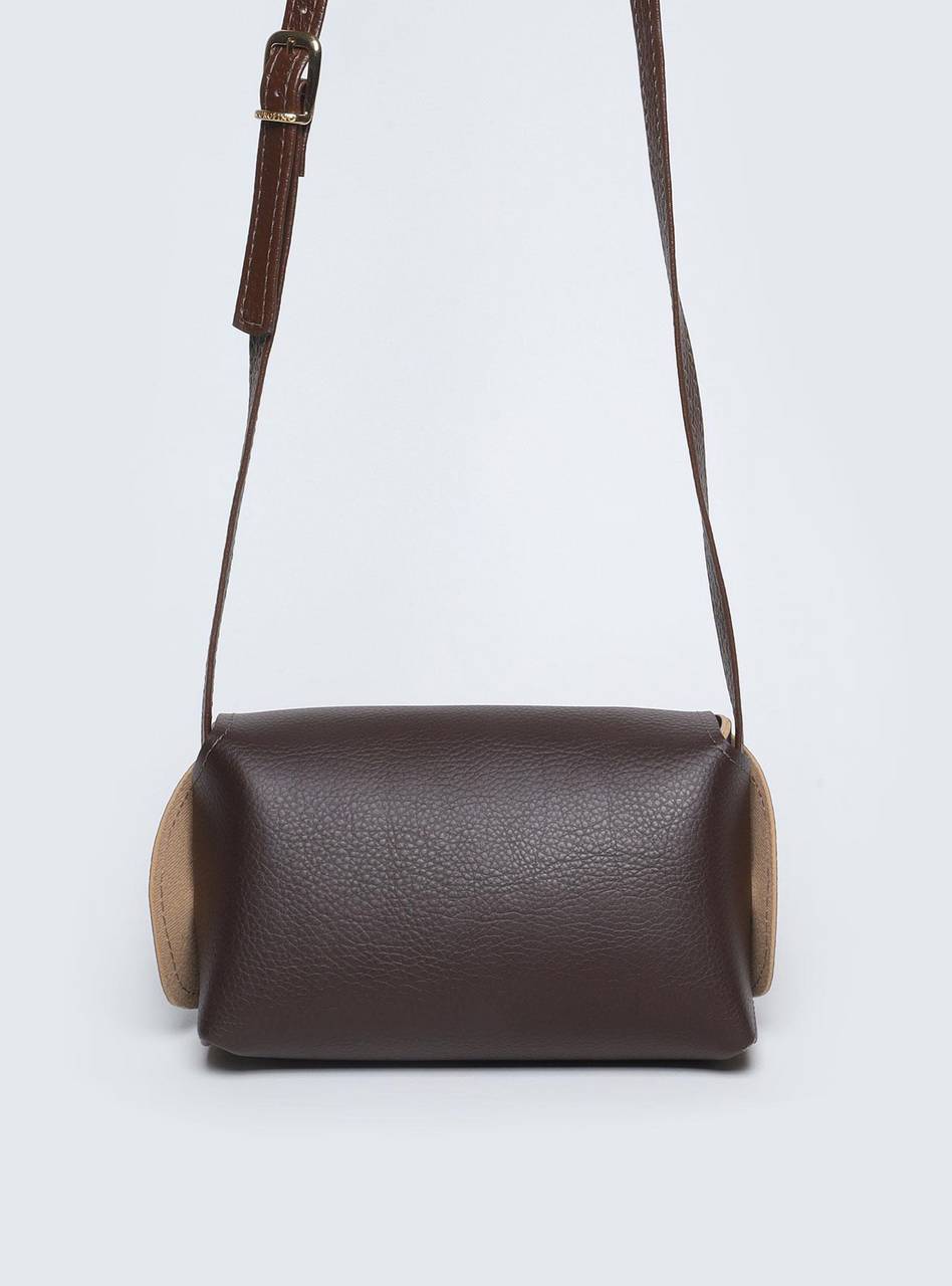 Bolsa Feminina Transversal Detalhes Rebite Lateral Cacau BSI-5888 - CA