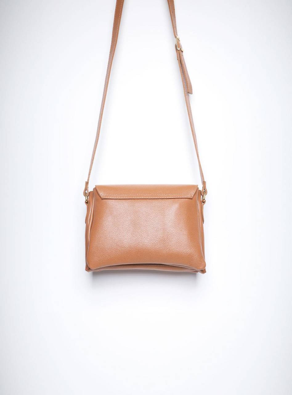 Bolsa Saddle Pequena Couro Alça Regulável Castor BSI-5739 - CS