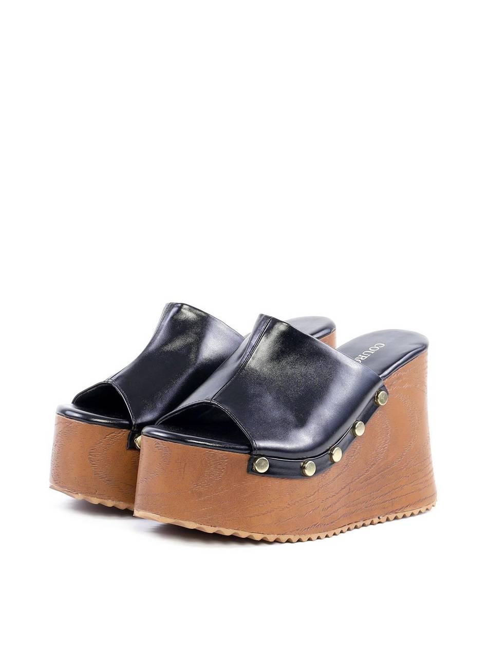 Tamanco Plataforma com Tachas Laterais - Preto BSI-11858 - PR