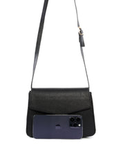 Bolsa Transversal com Aba em Material Tecnológico BSI-6531 - PR