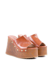 Tamanco Plataforma com Tachas Laterais - Castor BSI-11858 - CS