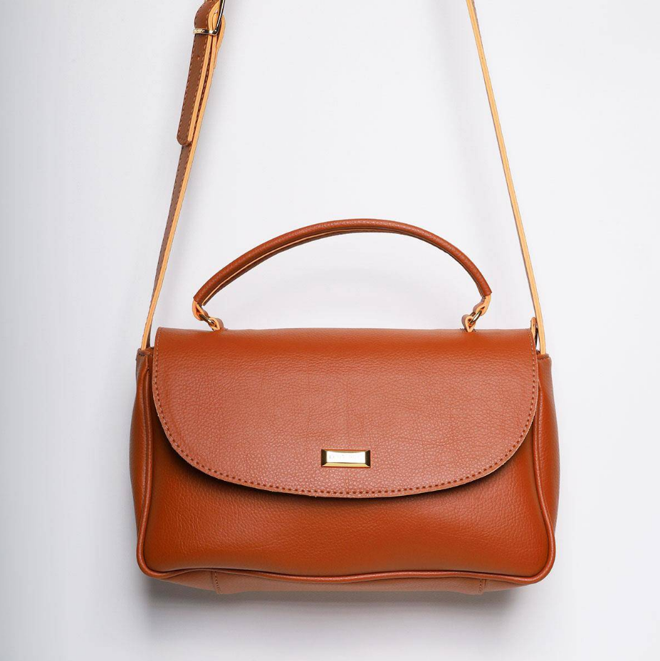 Bolsa Feminina Transversal com Tampa e Alça de Mão BSI-5832 - CS