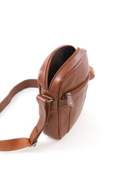 Bolsa Tiracolo com Detalhe Vertical e Bolso Frontal BSI-6513 - CS
