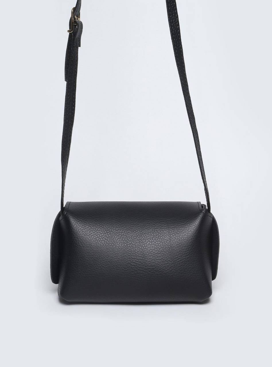 Bolsa Feminina Transversal Detalhes Rebite Lateral Preta BSI-5888 - PR