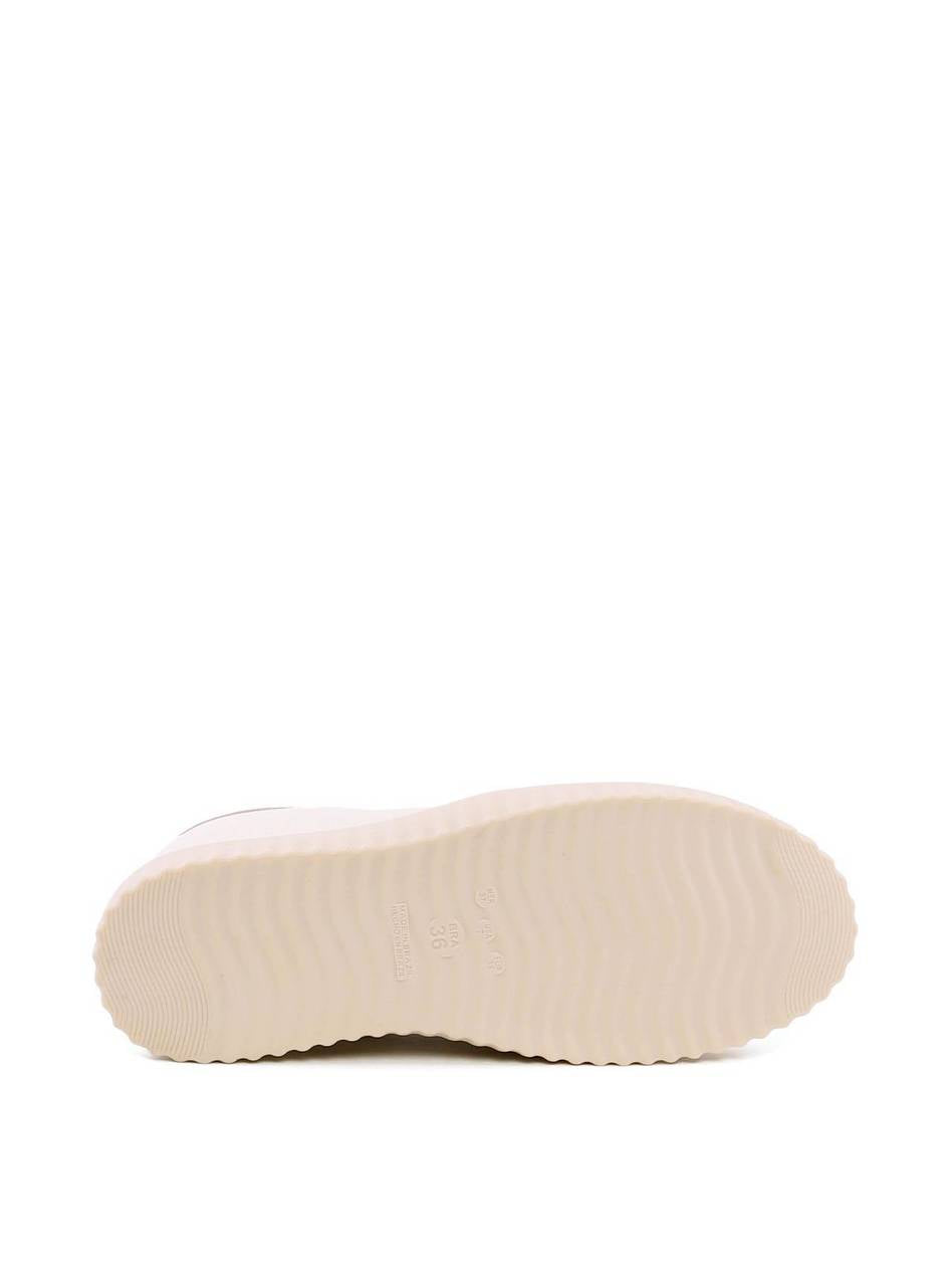 Tênis Slip On em Couro com Detalhe em Tressê - Fenno SP - 12192 - FE